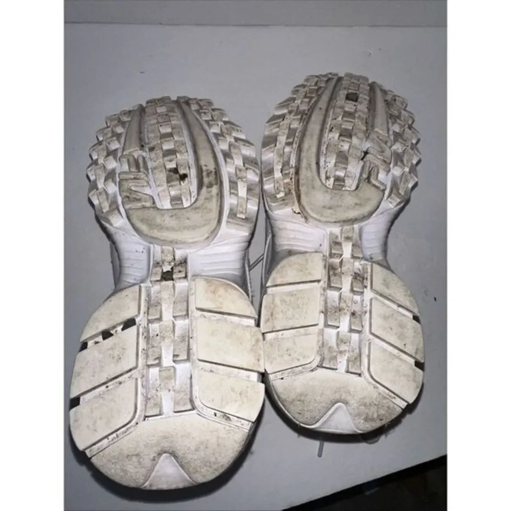 Fila Women's Disruptor II Premium‎ White Leather Athletics Size 9.5